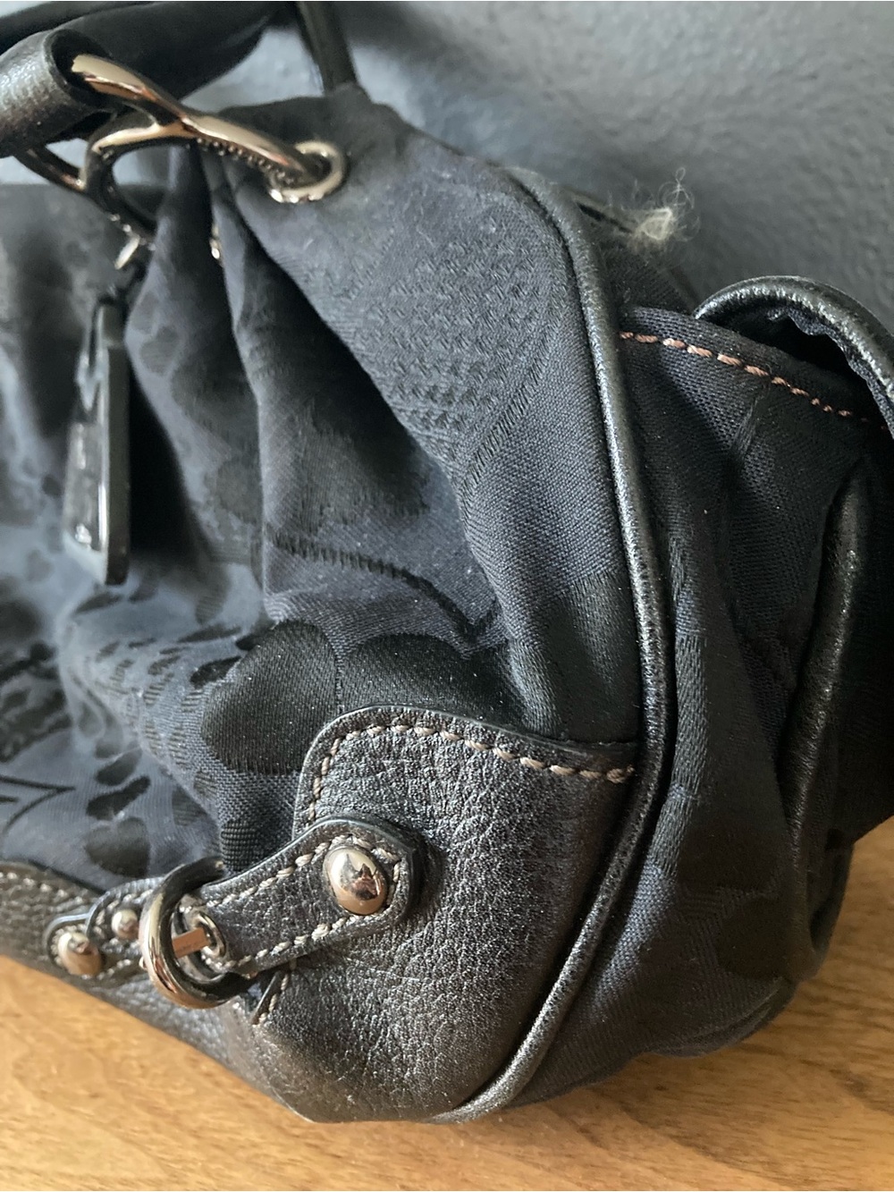 Y2K '90's Juicy Couture Black Satchel Handbag with 'WHATEVER' Charm - Picture 5 of 12